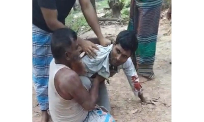 মাদকাসক্ত ছেলের হামলায় বাবা-ভাই টেঁটাবিদ্ধ, অস্ত্র উদ্ধার