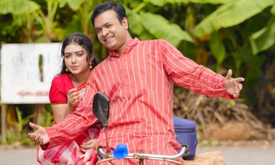 তন্ময়-এথেনার ‘স্বামীর আদর’