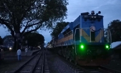 নলডাঙ্গায় বাংলাবান্ধা এক্সপ্রেস ট্রেনে আগুন