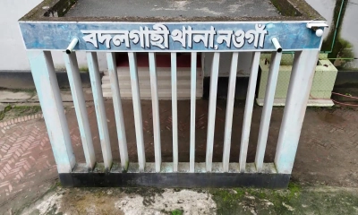 ৩ হাজার টাকার মোবাইল উদ্ধার করতে ৪ হাজার ঘুষ