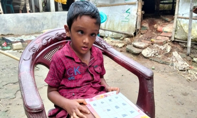 শিশু মুকাব্বির হোসেন রানা।  ছবি- রূপালী বাংলাদেশ