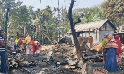 গ্যাস সিলিন্ডার বিস্ফোরণে ৬ পরিবারের সর্বস্ব পুড়ে ছাই