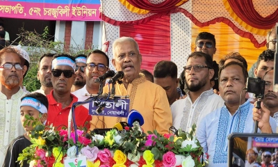 সুবর্ণচরে কৃষক সমাবেশে প্রধান অতিথি বিএনপির কেন্দ্রীয় ভাইস চেয়ারম্যান মোহাম্মদ শাহজাহান। ছবি- রূপালী বাংলাদেশ