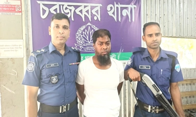 চিকিৎসার নামে ছাত্রীকে শ্লীলতাহানি, প্রধান শিক্ষক গ্রেপ্তার