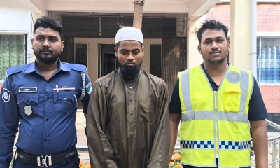 নারীর নামে ভুয়া ফেসবুক আইডি খুলে প্রতারণা, আরবি শিক্ষক গ্রেপ্তার