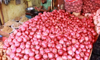 ভারত থেকে দেড় হাজার টন পেঁয়াজ আমদানির অনুমতি