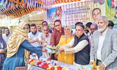 ভাঙ্গুড়ায় ৫০০ কৃষকের মাঝে ধান ও শাকসবজির বীজ বিতরণ