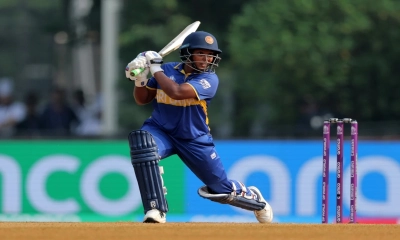 পেরেরার ব্যাটে বড় সংগ্রহের পথে শ্রীলঙ্কা