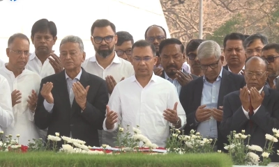 জিয়াউর রহমান ও খালেদা জিয়ার সমাধিতে প্রধানমন্ত্রীর শ্রদ্ধা