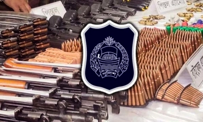 পুরস্কার ঘোষণা করেও লুট হওয়া আগ্নেয়াস্ত্র উদ্ধার করতে পারেনি পুলিশ