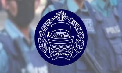 ১১ পুলিশ কর্মকর্তাকে বদলি