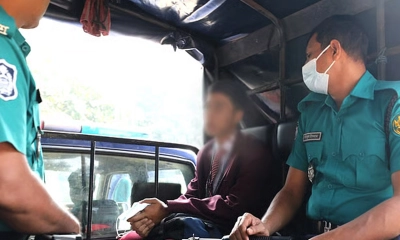 ধানমন্ডি ৩২ থেকে ‘সন্দেহভাজন’ কিশোরকে আটক