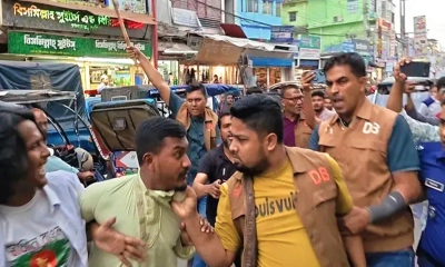 ১৪৪ ধারা ভেঙে পুলিশের সঙ্গে তুমুল সংঘর্ষ