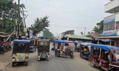 বেপরোয়া ইজিবাইক-অটোর দৌরাত্ম্য, বাড়ছে মৃত্যুঝুঁকি