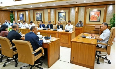 ঢাকায় আরও ৫০ স্পটে স্বয়ংক্রিয় ট্রাফিক লাইট চালুর নির্দেশ প্রধানমন্ত্রীর