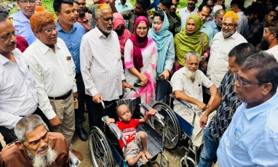 দুর্গাপুরে এডিপি প্রকল্পের আওতায় শিক্ষা উপকরণ বিতরণ
