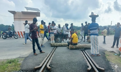 ফরিদপুরে অবরোধ: দক্ষিণ-পশ্চিমাঞ্চলের রেল যোগাযোগ বন্ধ