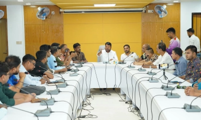 রাজশাহীকে ঢেলে সাজাতে চাই, বরেন্দ্র প্রেসক্লাবের নেতাদের সঙ্গে মতবিনিময়ে রাসিক প্রশাসক