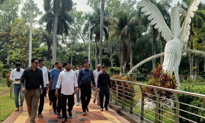 কেন্দ্রীয় উদ্যান ও চিড়িয়াখানা পরিদর্শনে রাসিক প্রশাসক