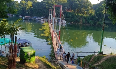 রাঙামাটির ঝুলন্ত সেতু।