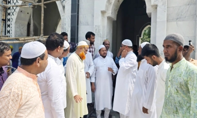 রাজশাহীতে মসজিদ ও মাজারের উন্নয়নকাজ দ্রুত শেষের নির্দেশ