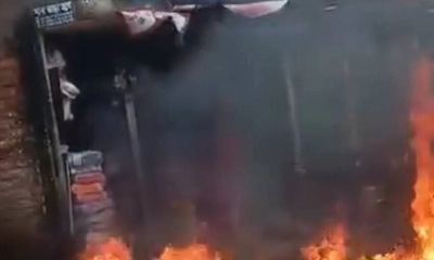 অননুমোদিত পাম্পে লরি থেকে জ্বালানি নামানোর সময় আগুন, দ্বগ্ধ ৩
