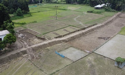 সরকারি বরাদ্দ না পেয়ে গ্রামবাসীরাই গড়ে তুলছেন রাস্তা!