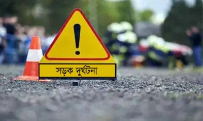 রমনায় পিকআপ ভ্যানের ধাক্কায় প্রাণ গেল প্রাইভেটকার চালকের