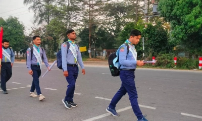 রোভারের ৪ সদস্যের ১৫০ কিমি হেঁটে পথভ্রমণ শুরু