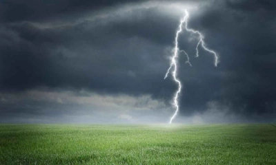 দেশে বজ্রপাতে ১২ জনের মৃত্যু