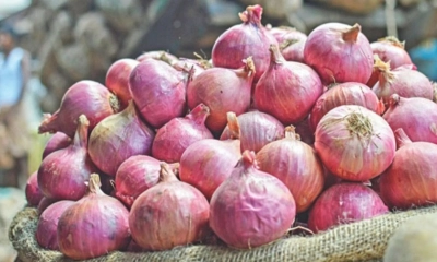 হঠাৎ যে কারণে বাড়ছে পেঁয়াজের দাম