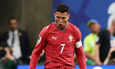 জোড়া গোল করে মেসির রেকর্ড ভাঙলেন রোনালদো