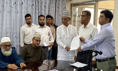 শেরপুর-৩ আসনে প্রার্থীদের মাঝে প্রতীক বরাদ্দ