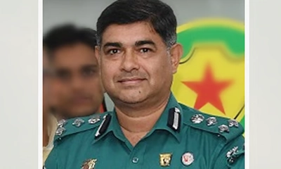 ৮ মাস অনুপস্থিত ডিআইজি বিপ্লবকে বরখাস্ত