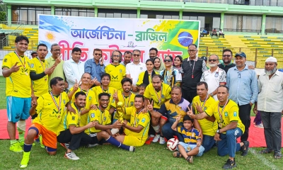 চট্টগ্রামে টিসিজেএ’র প্রীতি ম্যাচ: ট্রফি ও জার্সি উন্মোচনে আর্জেন্টিনা-ব্রাজিল উন্মাদনা