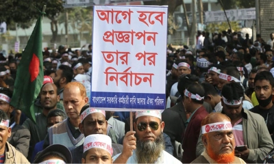 যমুনার সামনে থেকে সরলেন আন্দোলনরত সরকারি কর্মচারীরা