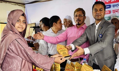 রূপগঞ্জে কৃতী মাদ্রাসা শিক্ষার্থীদের সংবর্ধনা
