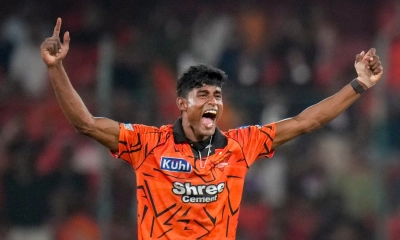 গহনা বিক্রি করে জুতা কিনে দিলেন মা, সেই জুতা পরেই আইপিএল রাঙালেন কৃষকপুত্র