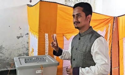 ভোট দিলেন সারজিস আলম