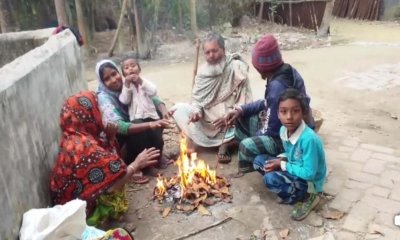 শীতে কাঁপছে সাতক্ষীরা, বেড়েছে রোগীর সংখ্যা