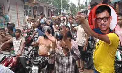 আশুলিয়ার সাবেক এমপি ডা. সালাউদ্দিন বাবুর নামে বিপ্লবী স্লোগান দিয়ে ফ্যাক্টরি দখলে পায়তারা। ছবি- রূপালী বাংলাদেশ