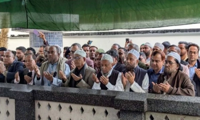 সিলেটে মাজার জিয়ারত করলেন মির্জা ফখরুল