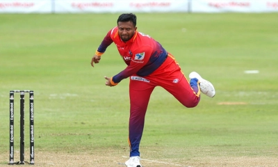 বাইশ গজে বল হাতে সাকিবের জাদু