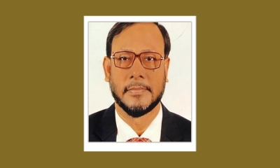 ছাত্রীকে ওড়না ছাড়া দেখার আবদার অধ্যক্ষের