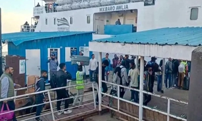 ১২০০ পর্যটক নিয়ে সেন্ট মার্টিনে তিন জাহাজ