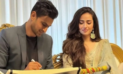 শোয়েব মালিক ও সানা জাভেদ। ছবি- সংগৃহীত
