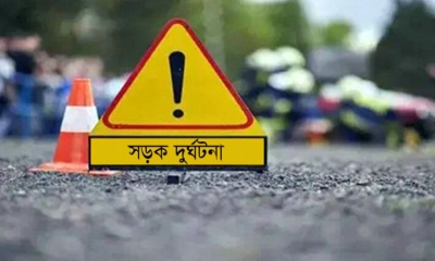সিরাজগঞ্জে বাস উল্টে সুপারভাইজর নিহত