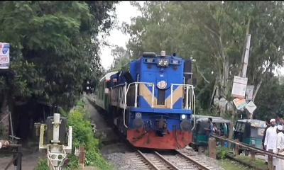 ৬ ঘণ্টা পর ঢাকা-উত্তরাঞ্চল রুটে ট্রেন চালু