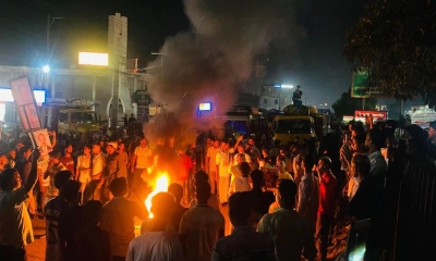 সীতাকুণ্ডে আসলাম চৌধুরীর নাম ঘোষণার দাবিতে মহাসড়ক অবরোধ