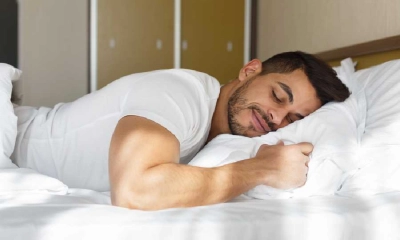 উপুড় হয়ে ঘুমালে কী ক্ষতি হয় শরীরের? ছবি- সংগৃহীত উপুড় হয়ে ঘুমালে কী ক্ষতি হয় শরীরের? ছবি- সংগৃহীত